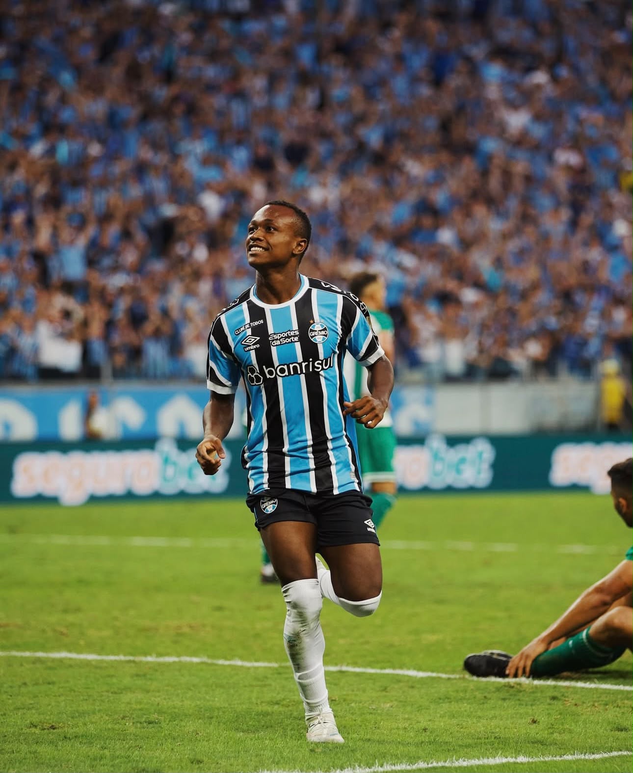 Nathan Fernandes